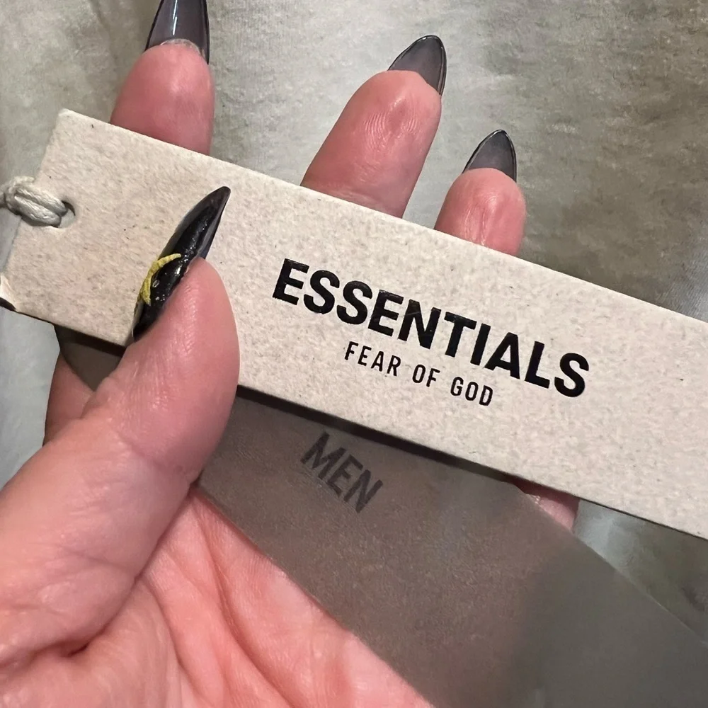 NWT Men’s ESSENTIALS Sweater - Egg Shell/Cream - 2XL - Picture 7 of 12